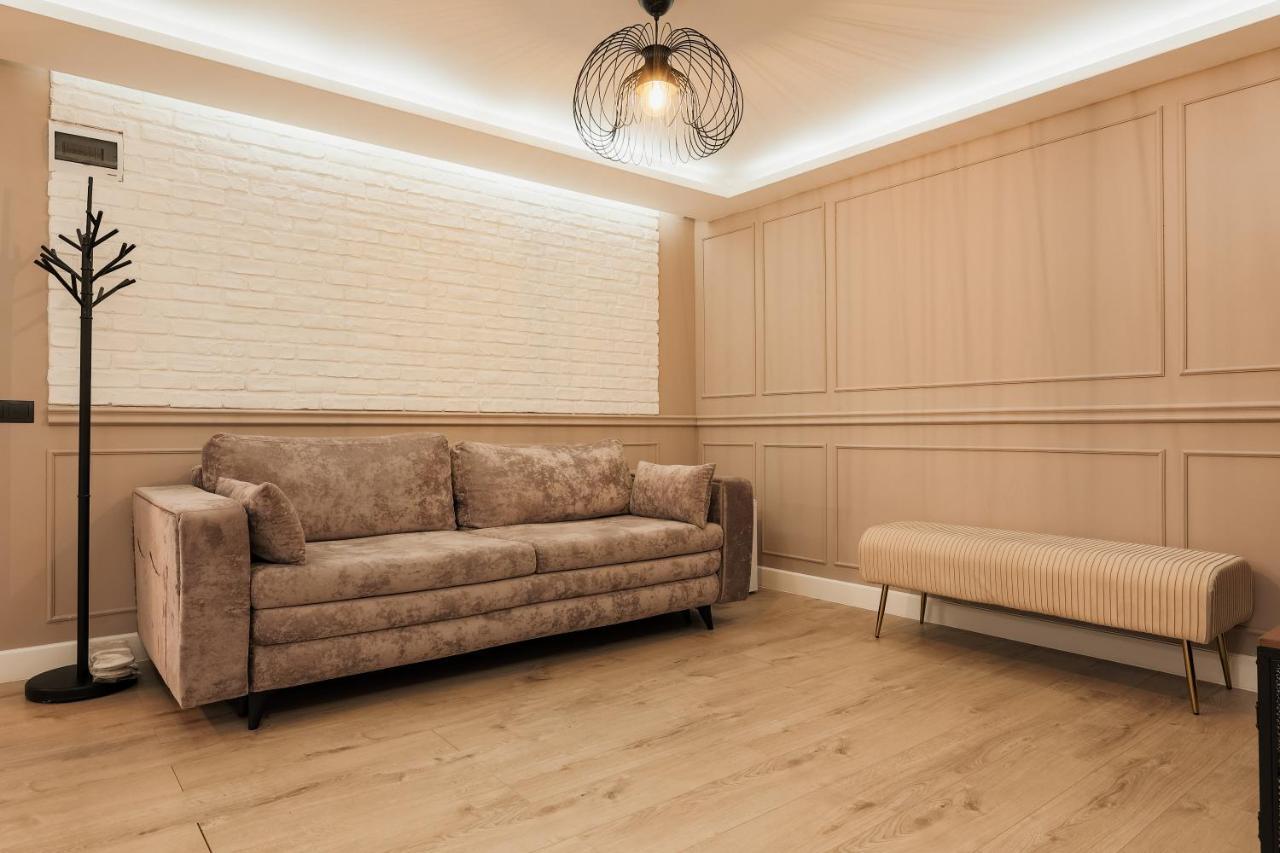 Aparthotel Nest Inn Meteor Клуж-Напока Экстерьер фото