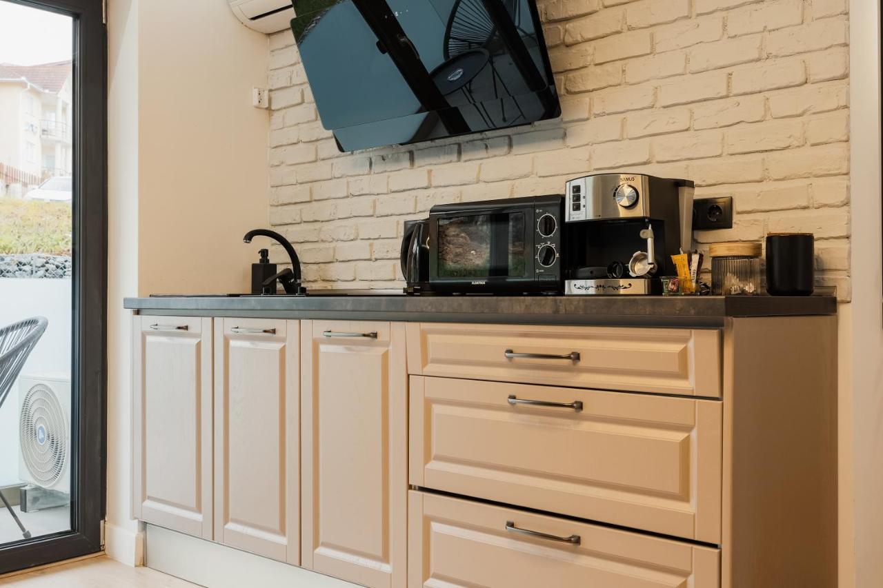 Aparthotel Nest Inn Meteor Клуж-Напока Экстерьер фото