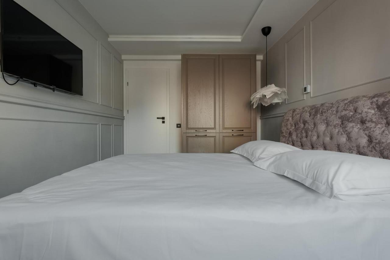 Aparthotel Nest Inn Meteor Клуж-Напока Экстерьер фото