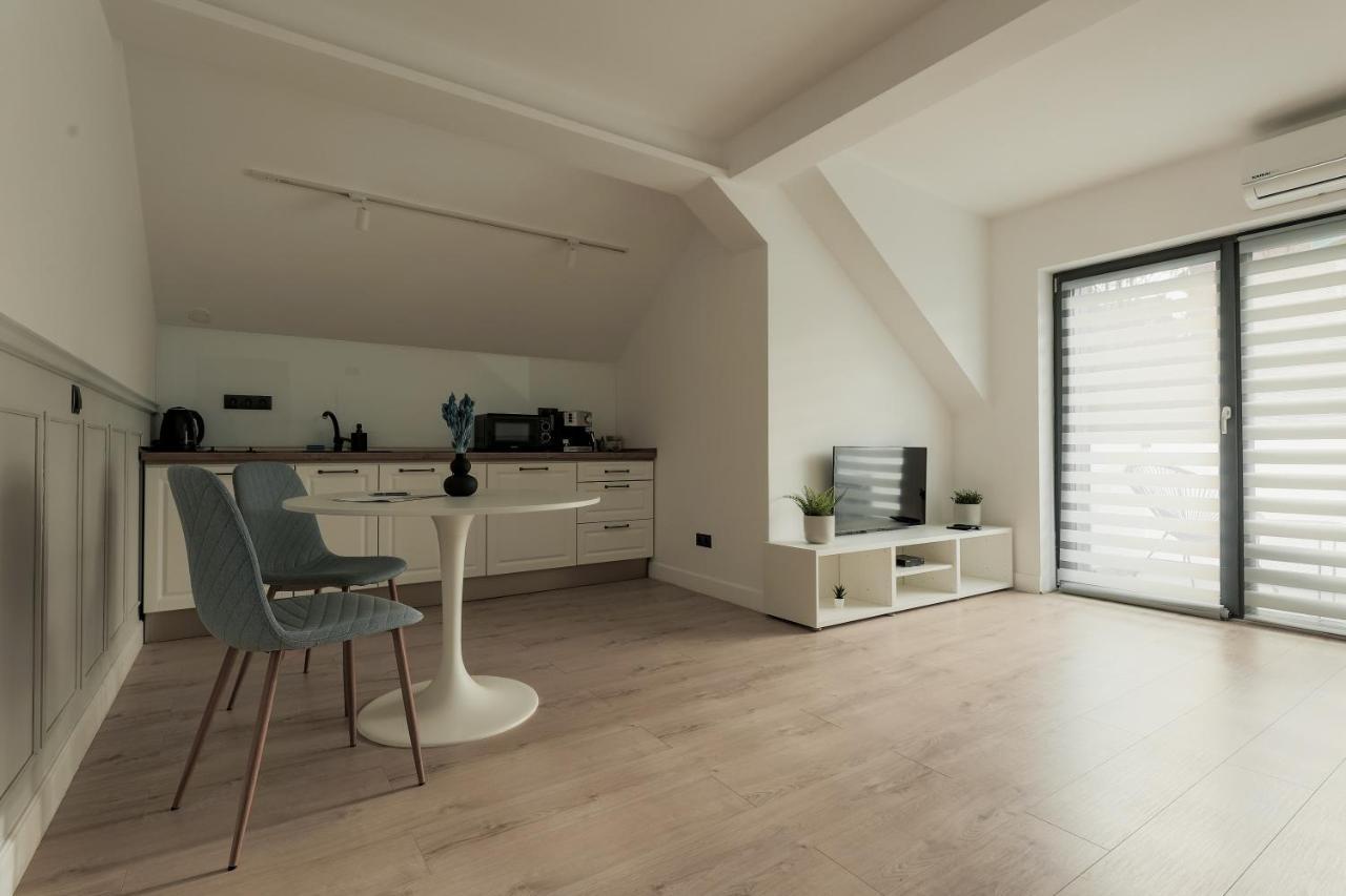 Aparthotel Nest Inn Meteor Клуж-Напока Экстерьер фото